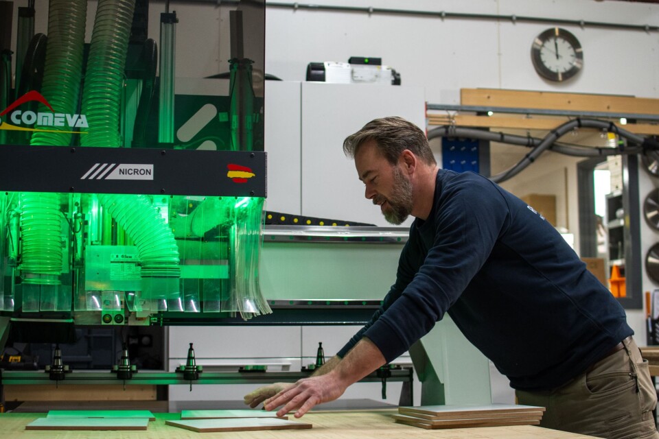 2087 1702896957