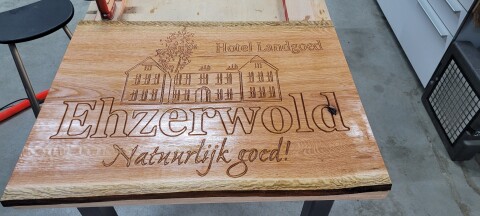 Ehzerworld Custom freeswerk